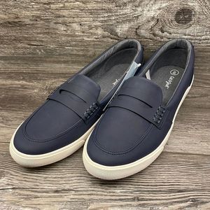 Boys' Kellen Flats and Slip-On - Cat & Jack
